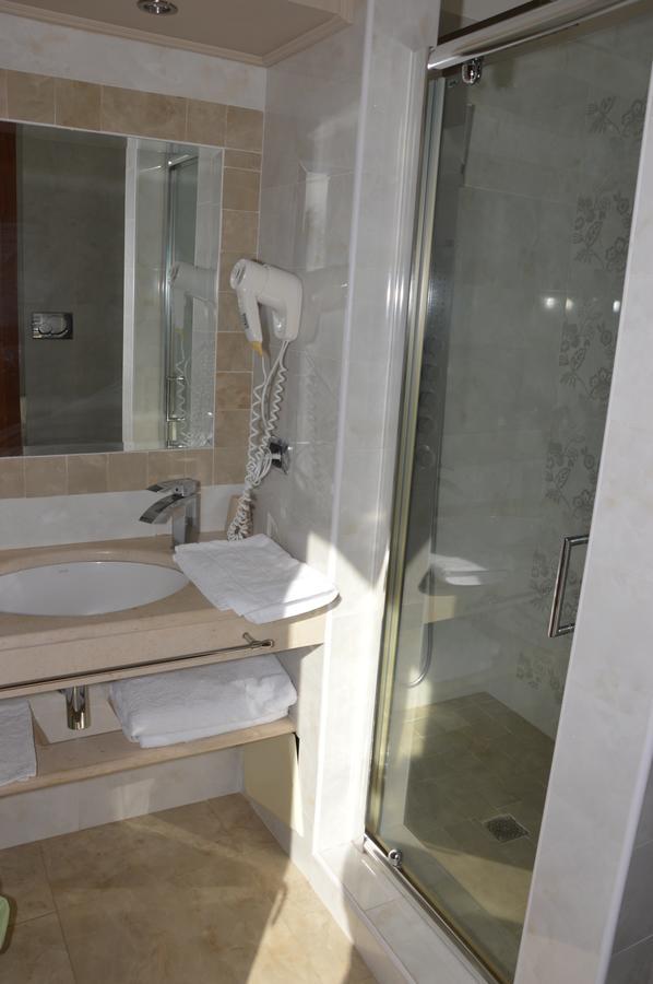Roccamonfina Palace Hotel الغرفة الصورة