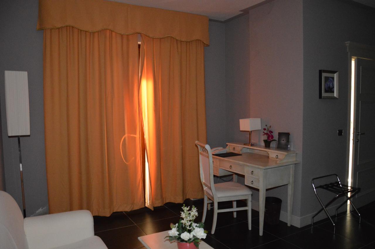 Roccamonfina Palace Hotel المظهر الخارجي الصورة